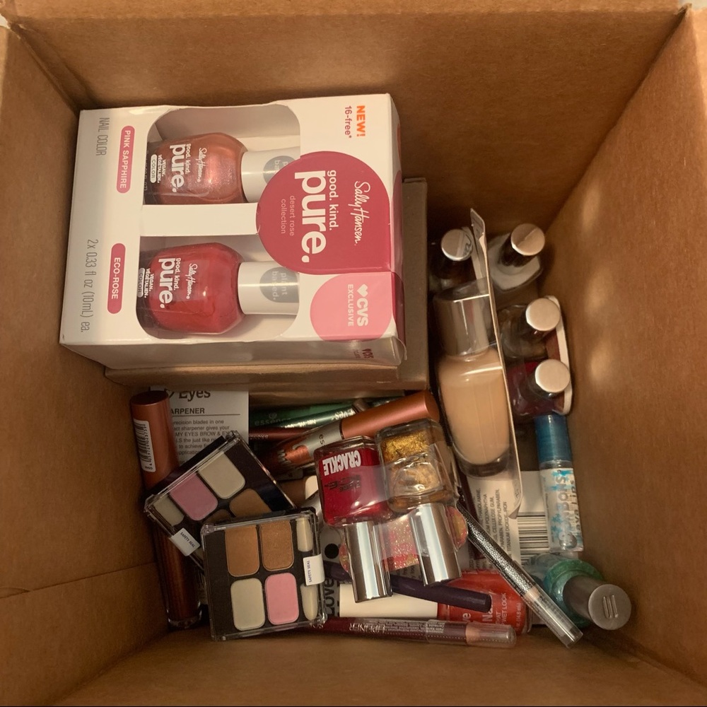 50 pieces Beauty Products Makeup Nail Polish Wholesale Lot